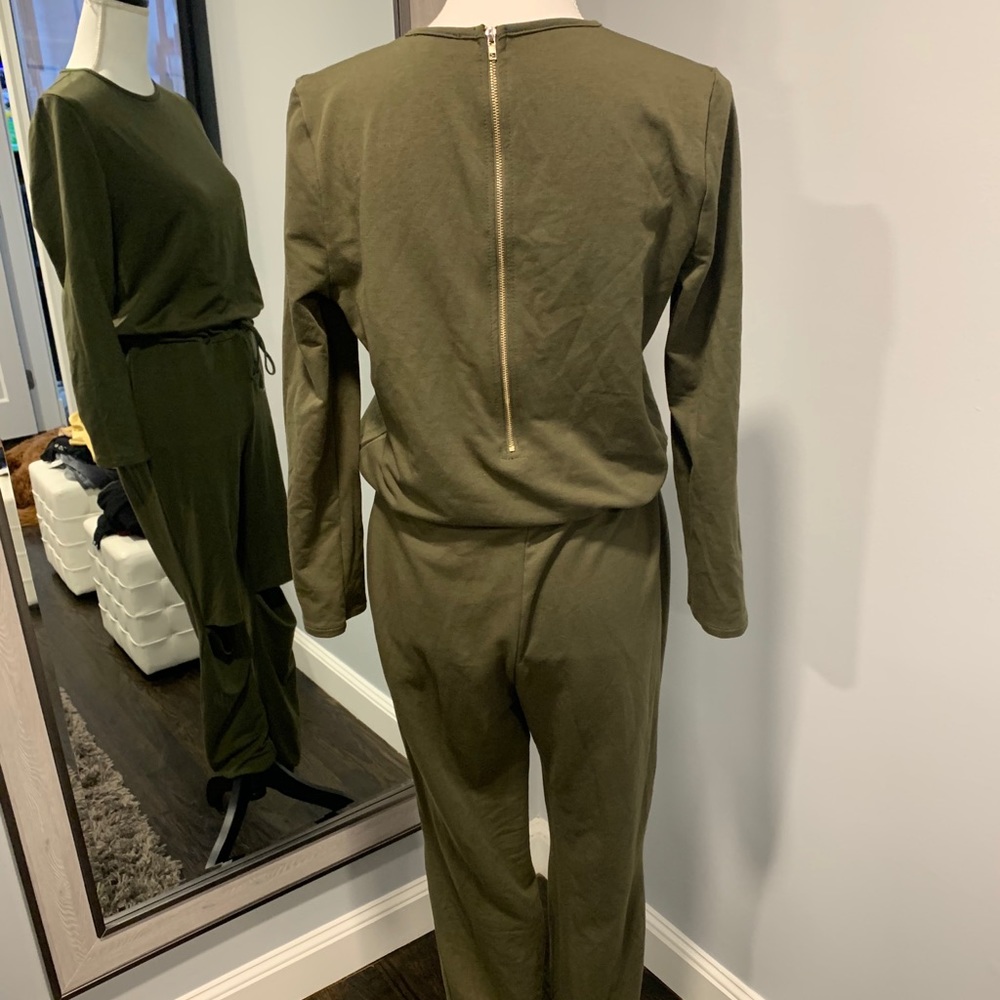 Romper - Picture 2 of 2